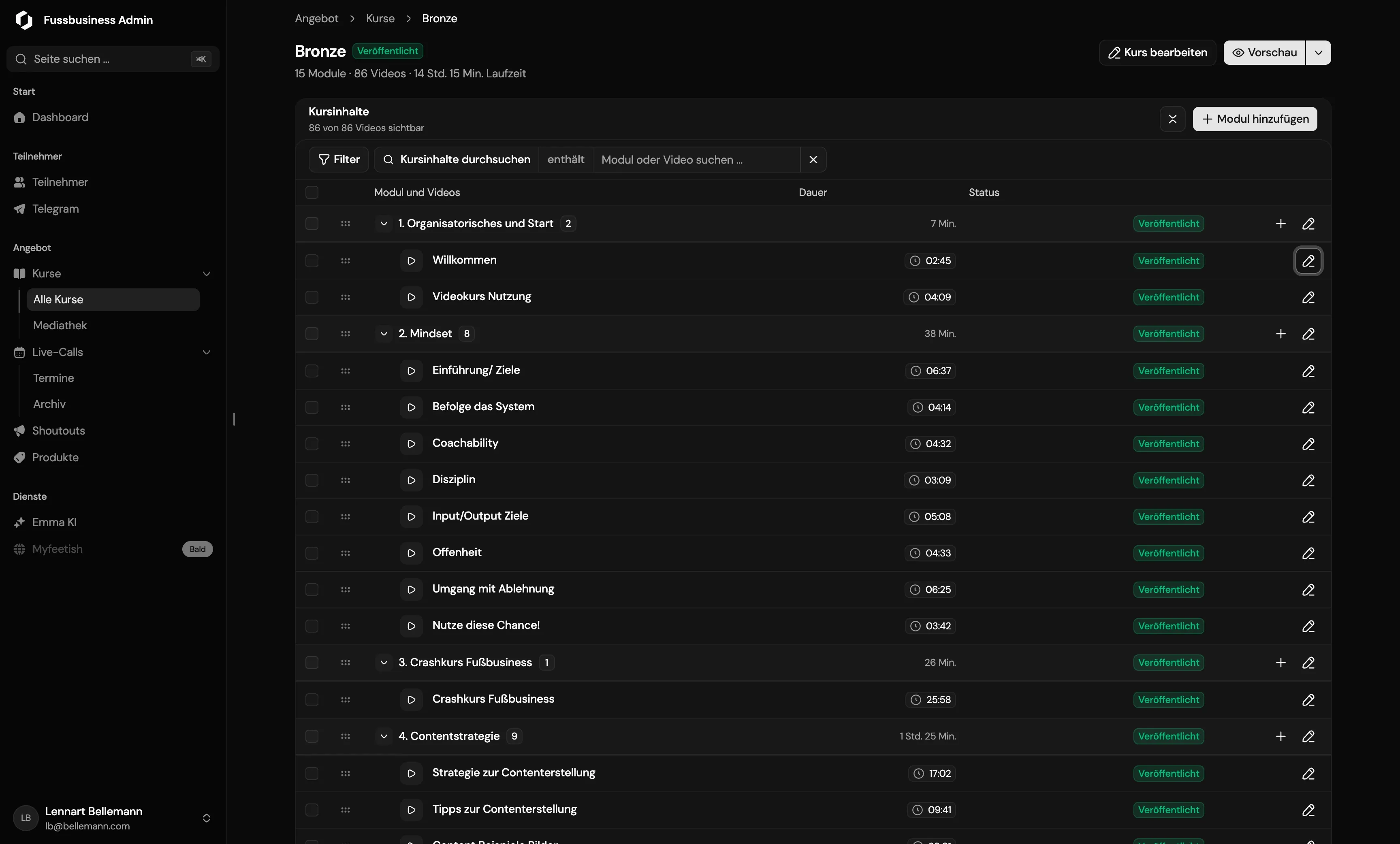 A course in the admin - fifteen modules and eighty-six videos with their runtimes and publish state, filterable and searchable